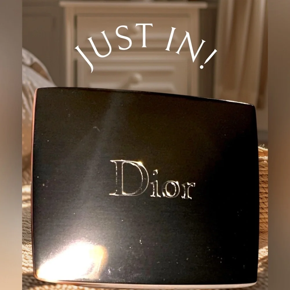 DIOR GLOSSY AUTHENTIC PILL CASE - Picture 1 of 2